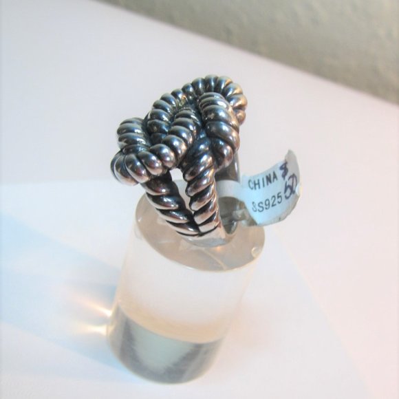 STERLING SILVER RING NEW! - Picture 2 of 3